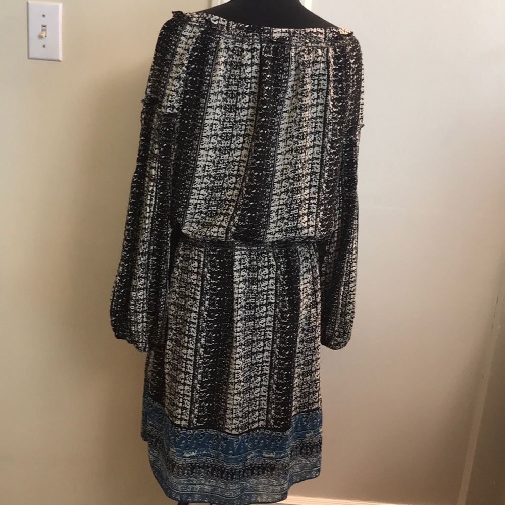 dress - Picture 2 of 8